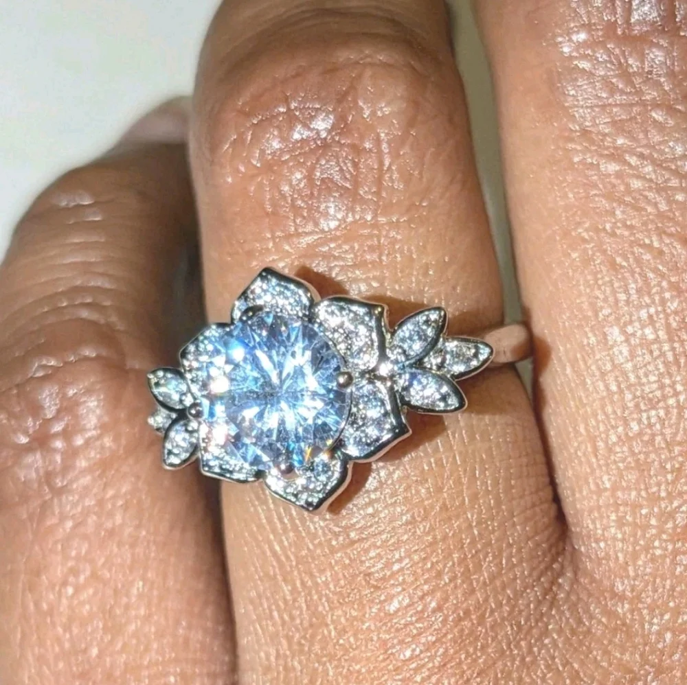 High Quality Flower/Leaf Real Moissanite Engagement Ring 925 Sterling Silver Sz6